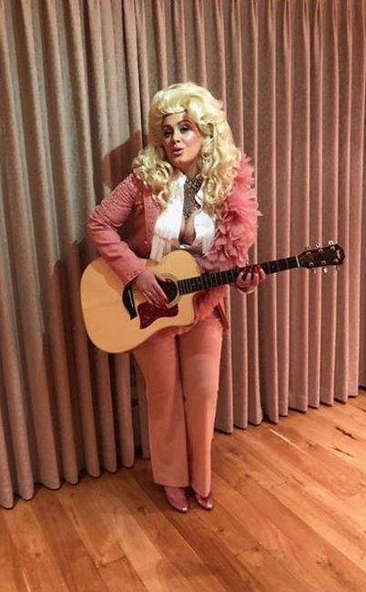 Adele, Dolly Parton